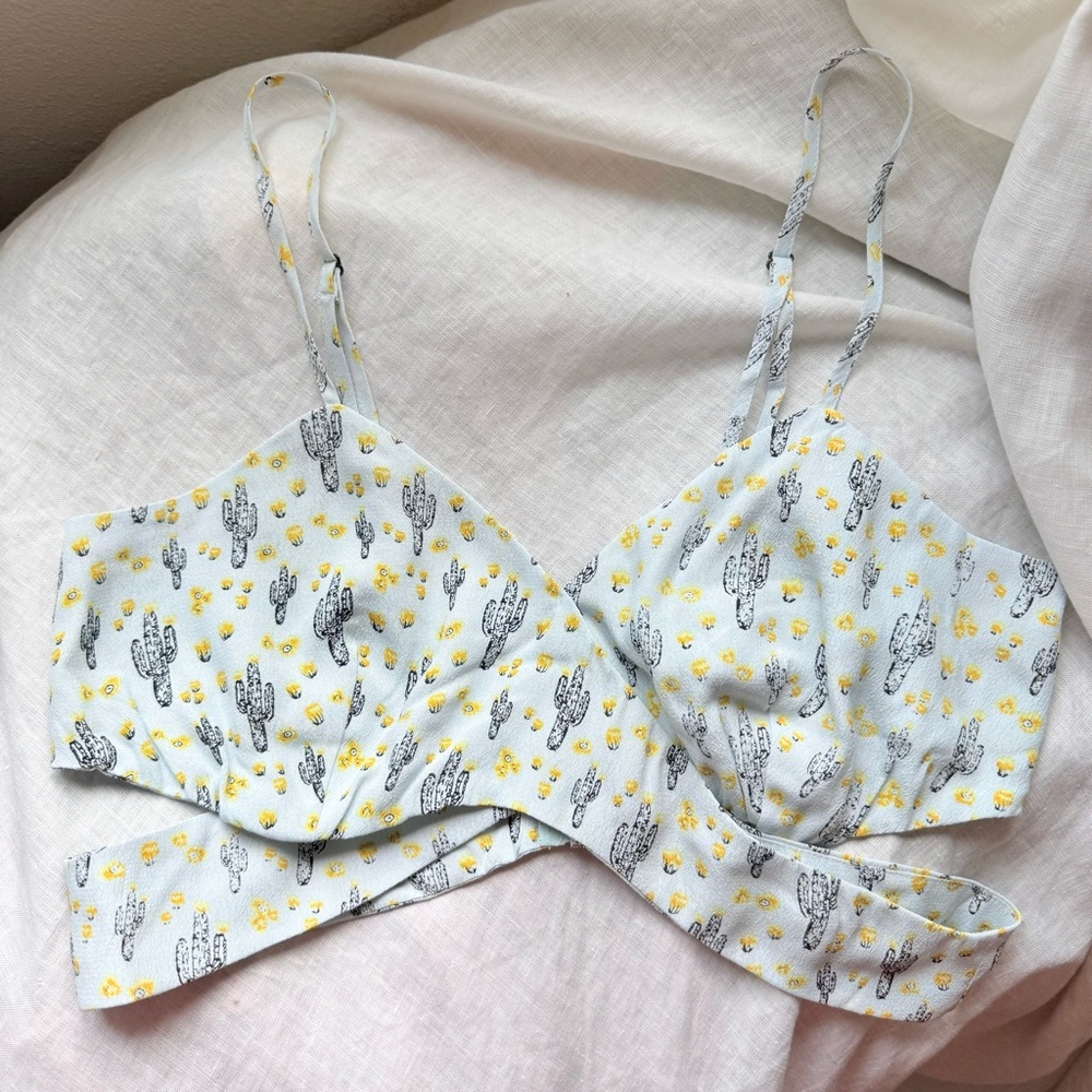 FOR LOVE & LEMONS blue floral cactus criss cross sleeveless cropped tank top